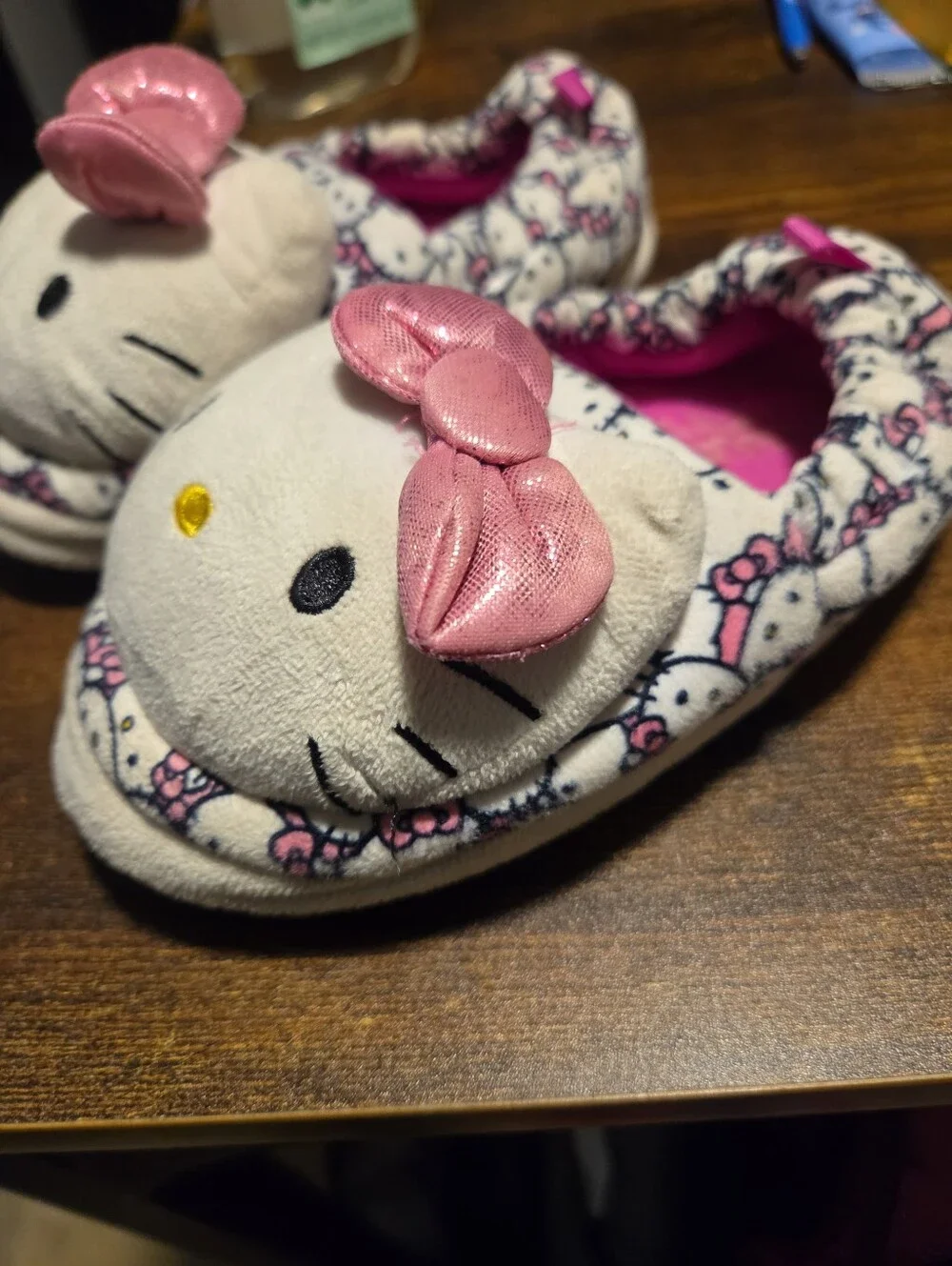 Hello Kitty White & Pink Plush Kids Slippers with Bow Accent